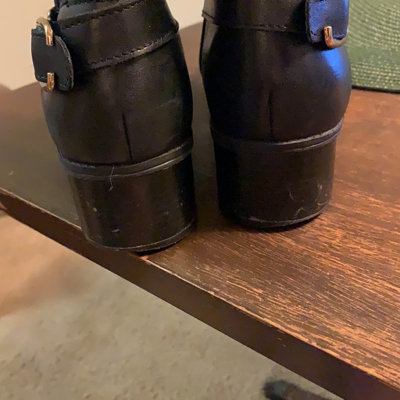 Bandolino Black Booties - Picture 4 of 5